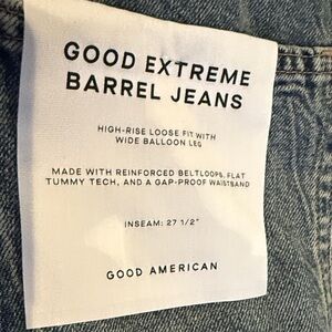 Good American Extreme Barrel Jeans in Blue